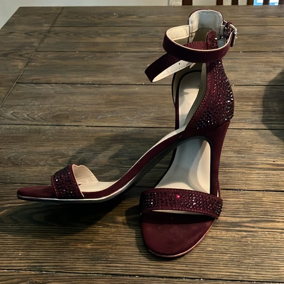 Marc Fisher Brand, Size 9.5M, like New, Color: Burgandy - Picture 3 of 6